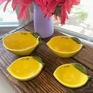 Lemon-Shaped Measuring Cups Set